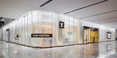 bahrain louis vuitton